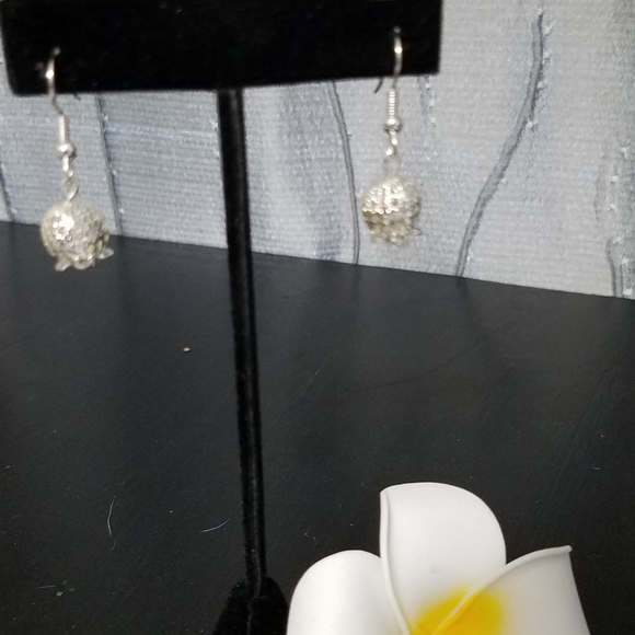 Jewelry - Ooak silver dangle earrings